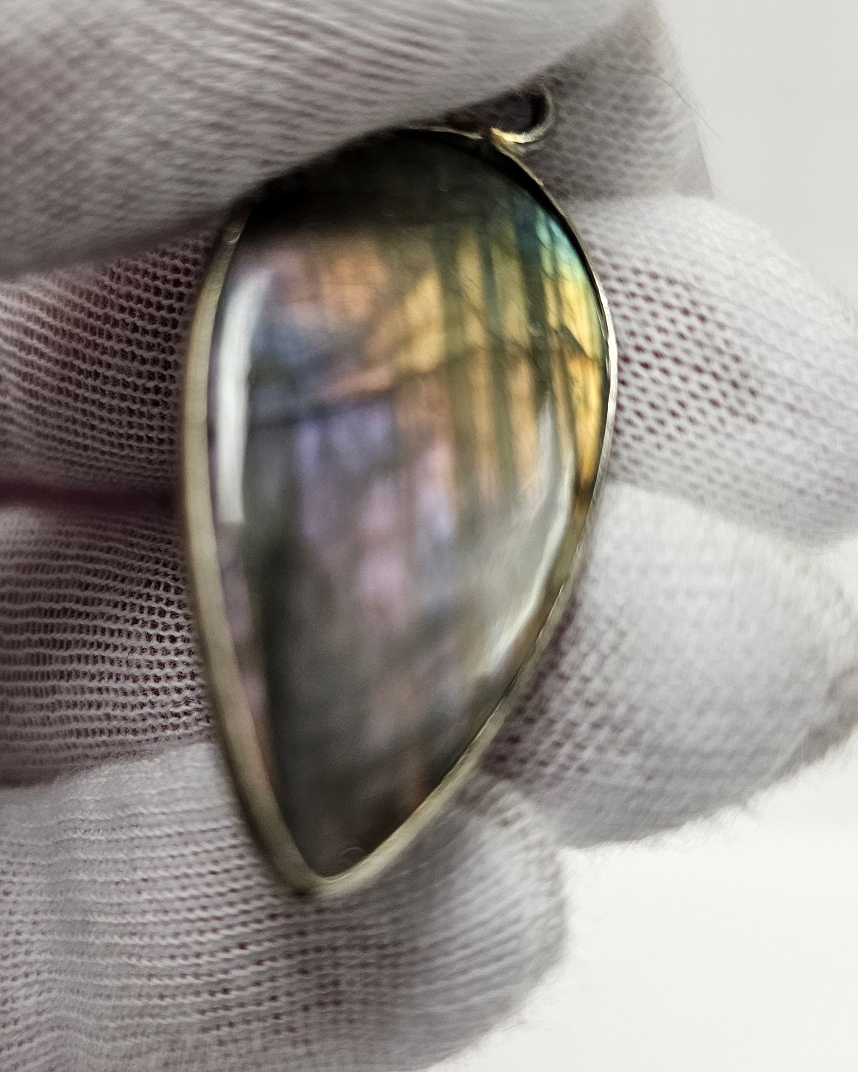 Spectrolite (Labradorite) pendant