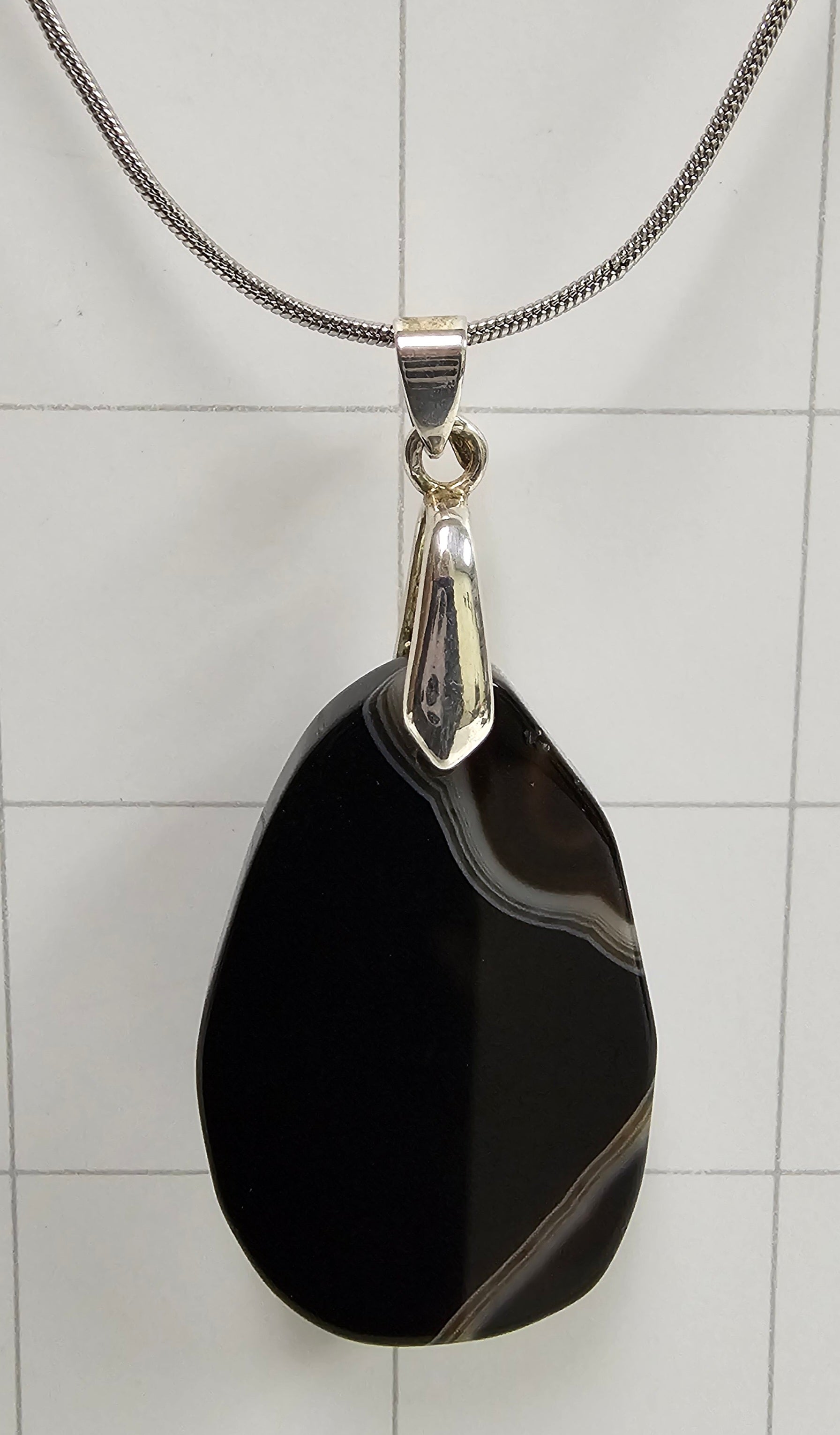 Tuxedo Agate Necklace