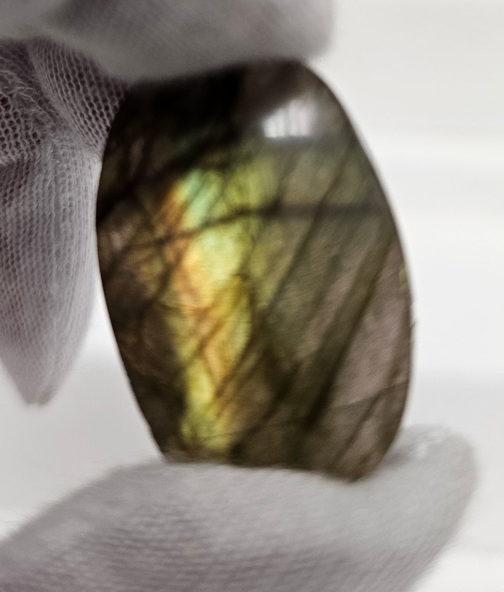 Spectrolite (Labradorite) cabochon