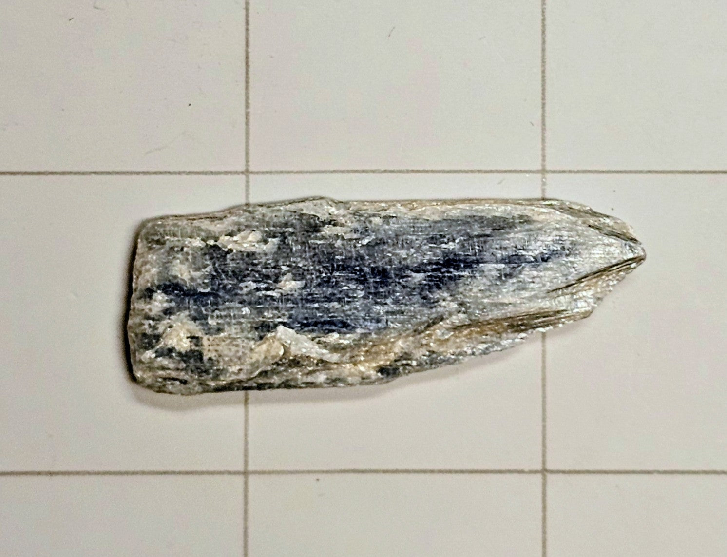 Kyanite raw piece