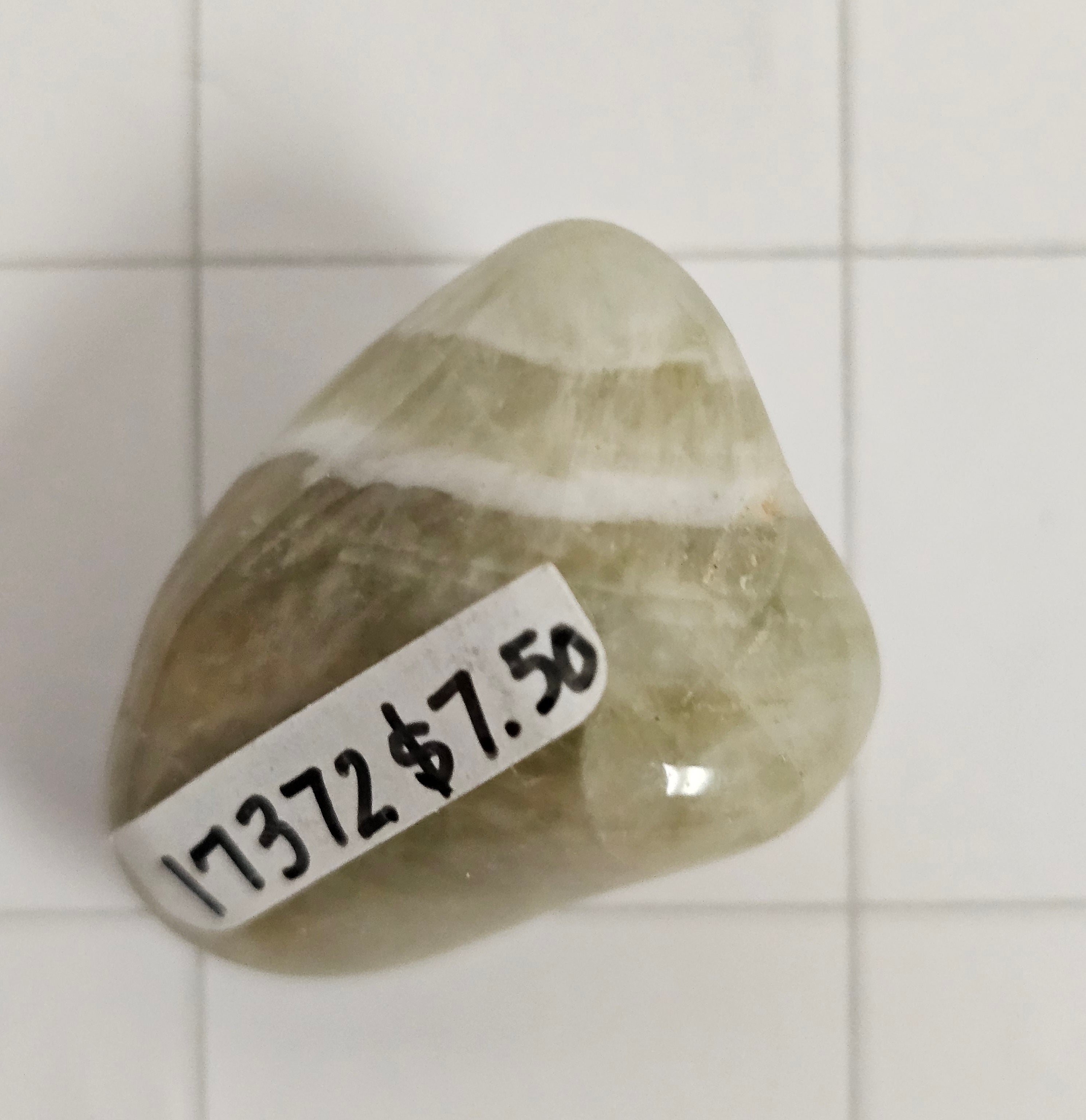 Green Dream Amethyst tumble