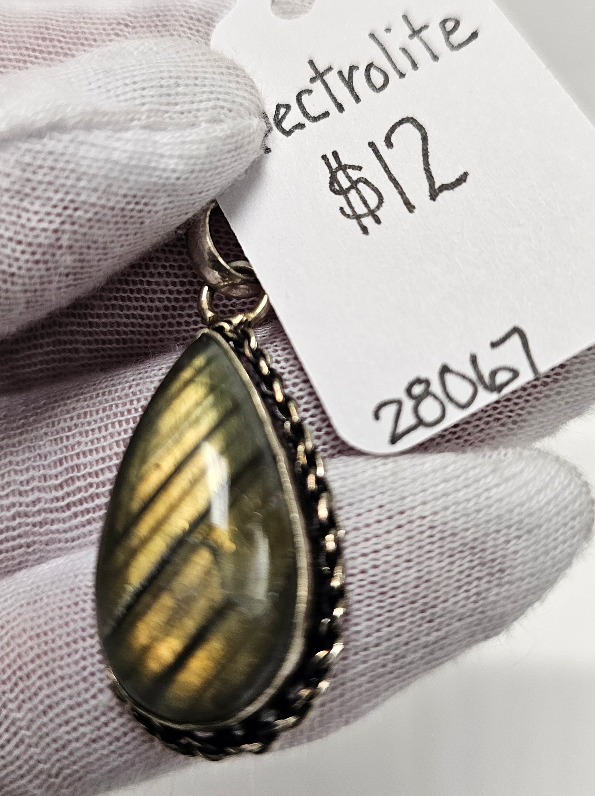Spectrolite (Labradorite) pendant