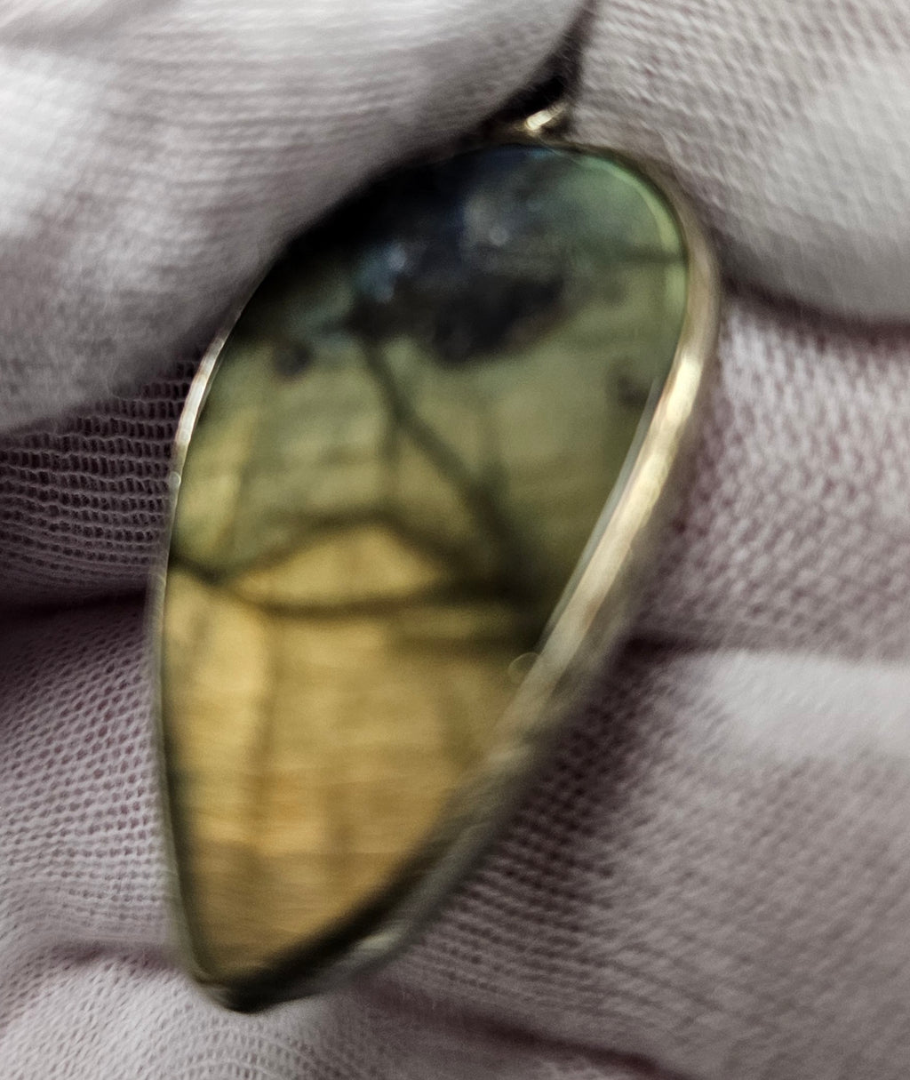 Spectrolite (Labradorite) pendant
