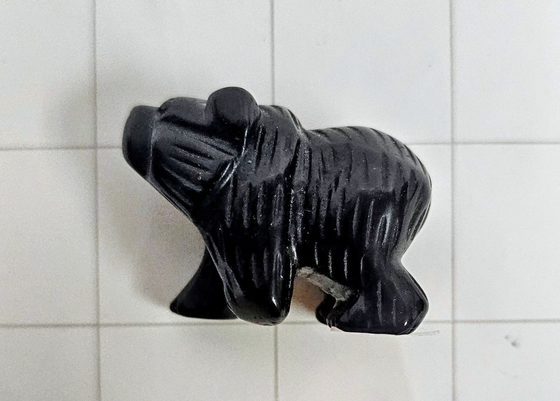 Obsidian carved Bear