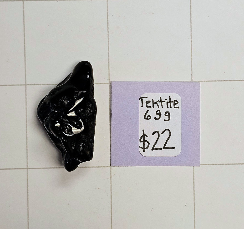Tektite