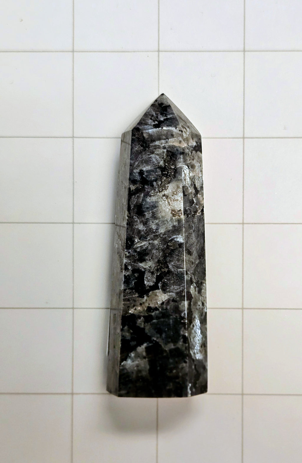 Larvakite Obelisk