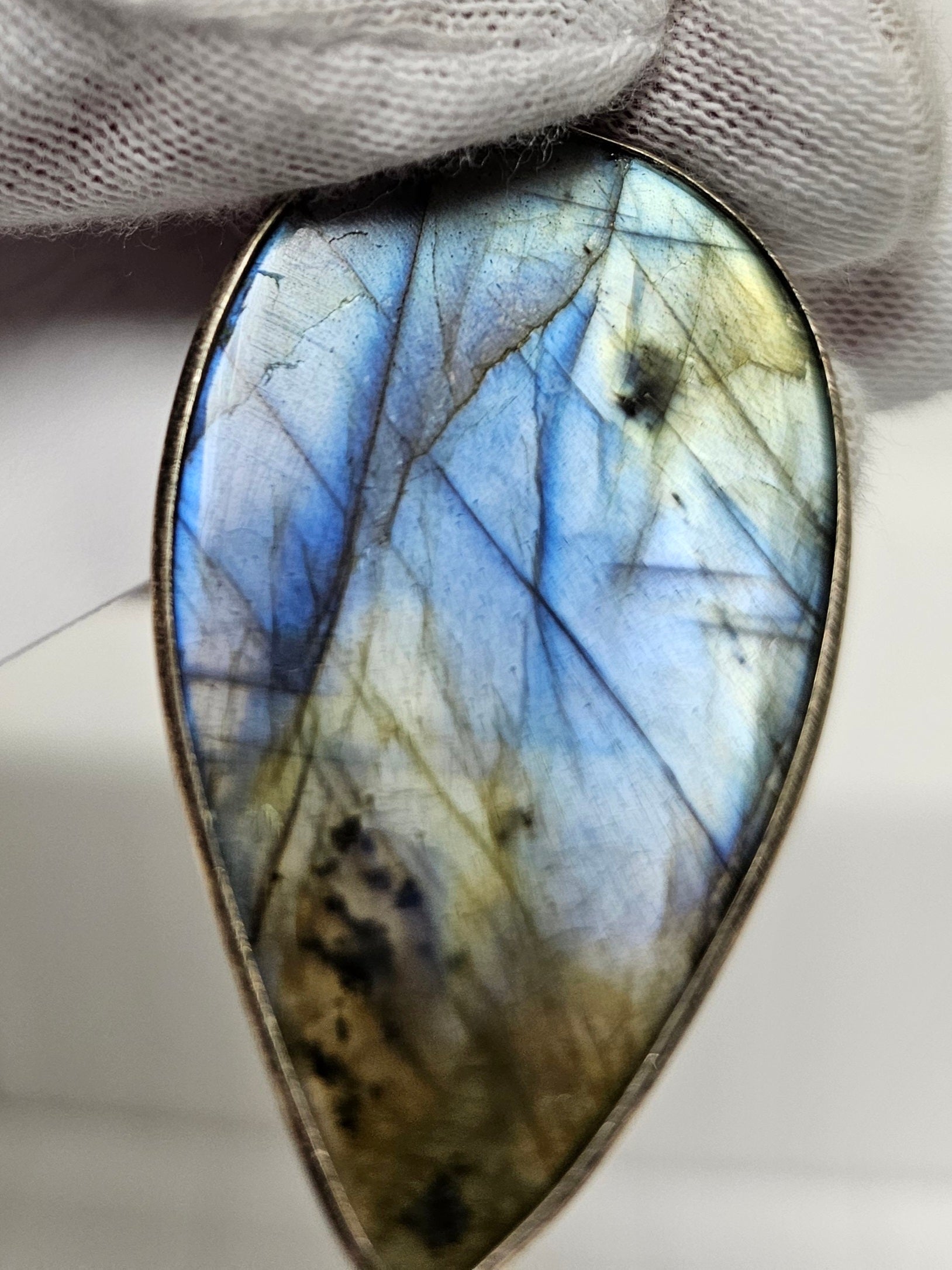 Spectrolite (Labradorite) pendant