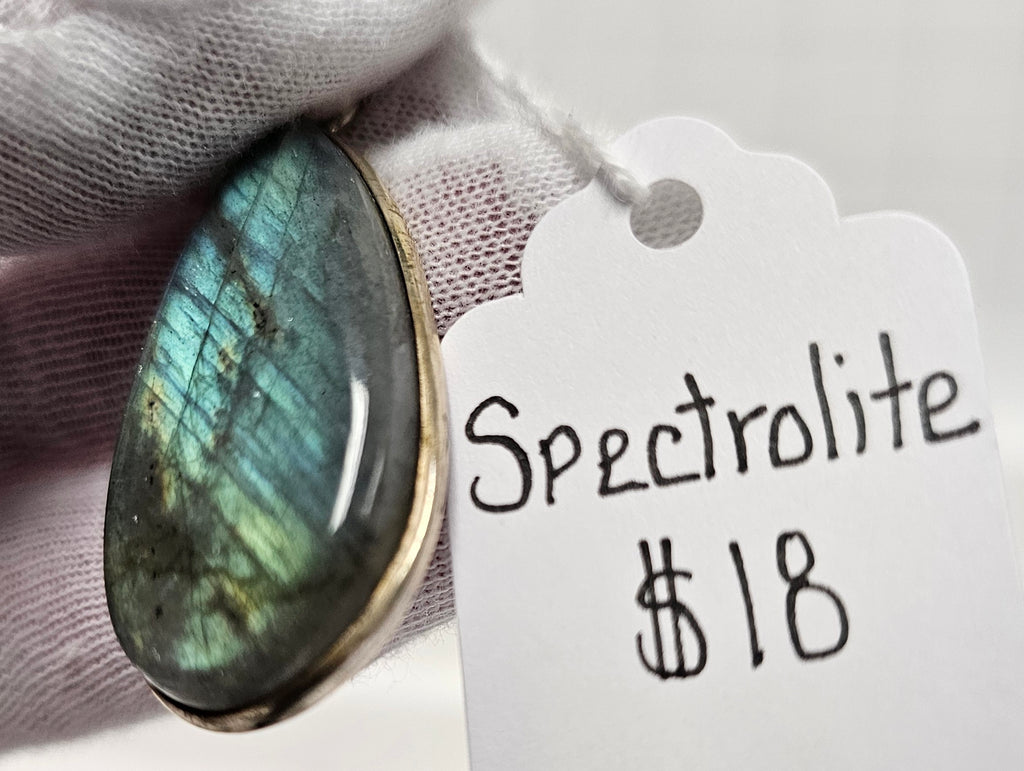 Spectrolite (Labradorite) pendant