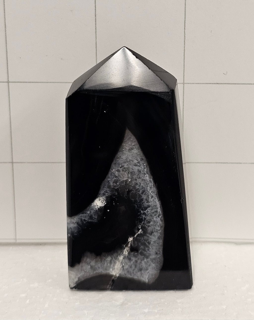 Tuxedo Agate Tower
