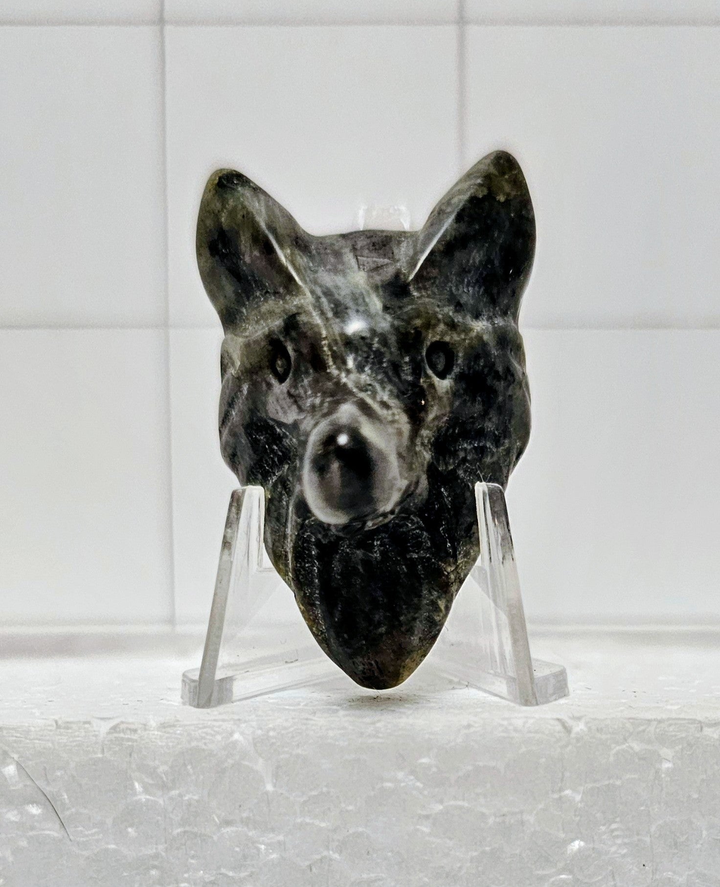 Larvakite Wolf head