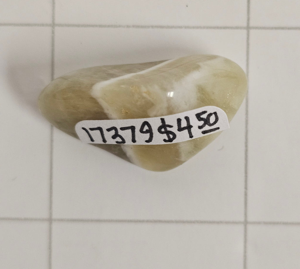Green Dream Amethyst tumble